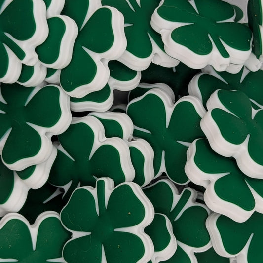 Clover focal bead